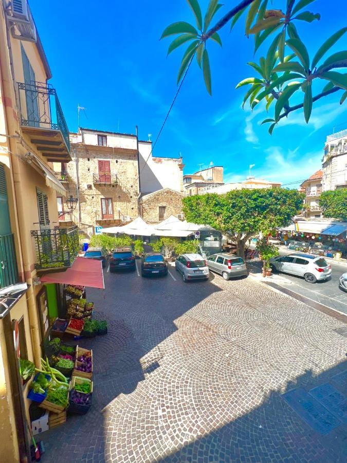 Gira Vota E Furria Villa Santo Stefano di Camastra Kültér fotó